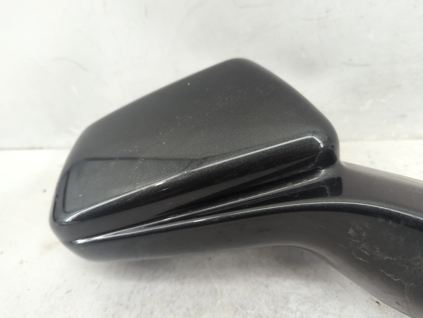 2016-2019 Chevrolet Camaro Passenger Side View Mirror - Right Door Mirror OEM Used - Oemusedautoparts1.com