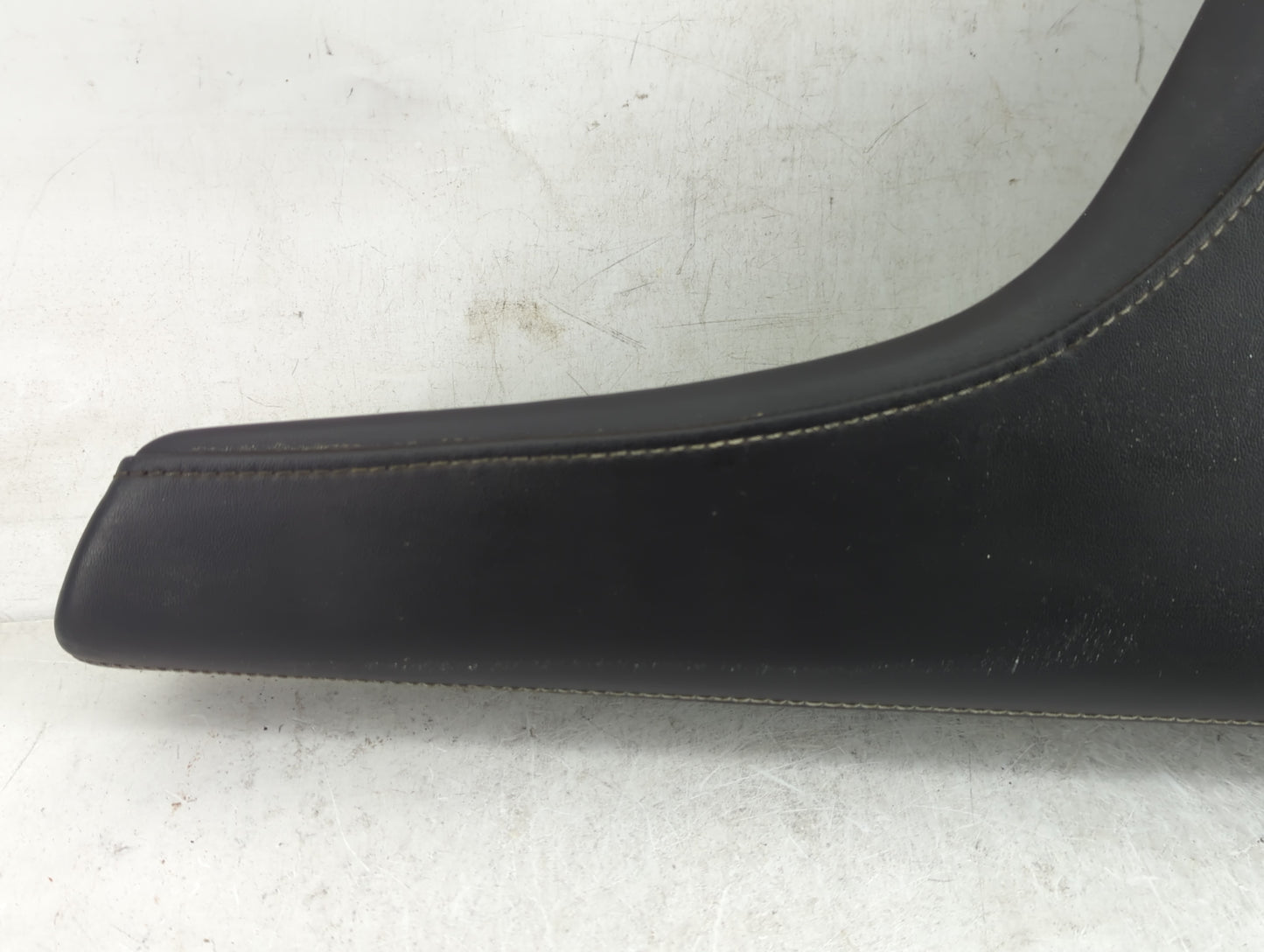 2016 Chevrolet Camaro Center Console Armrest Cover Lid Fits OEM Used Auto Parts - Oemusedautoparts1.com
