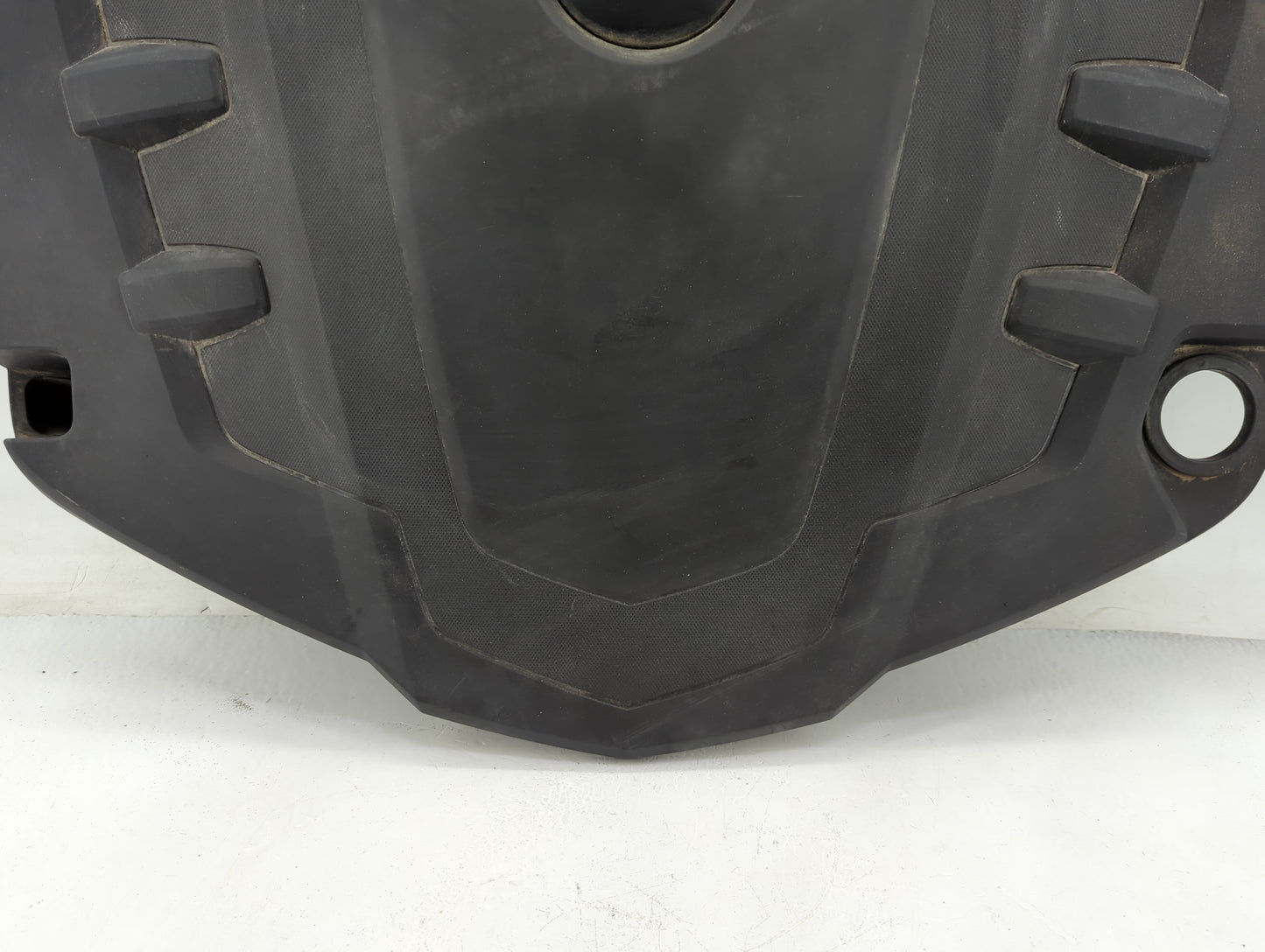 2016 Chevrolet Camaro Engine Cover - Oemusedautoparts1.com