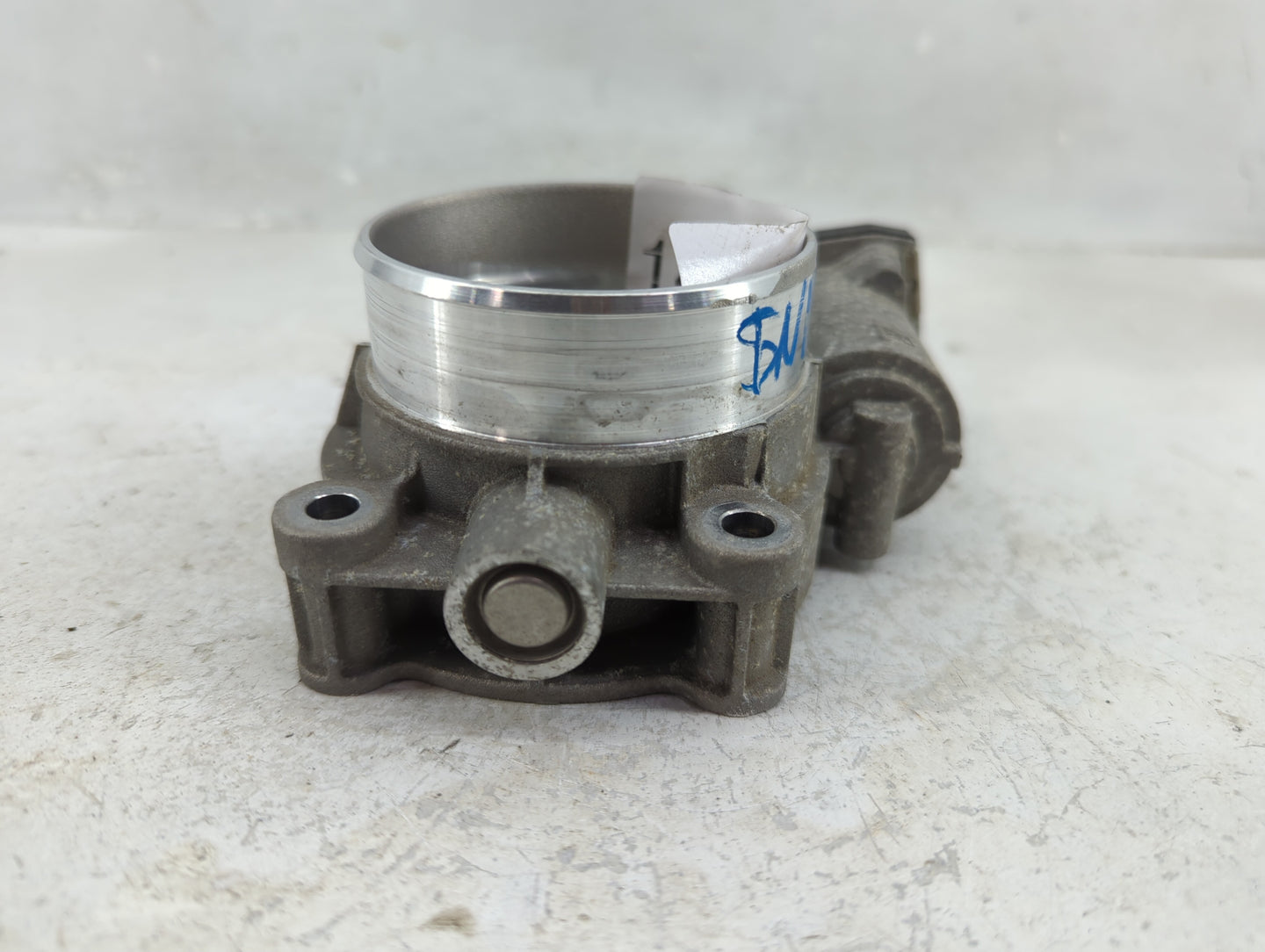 2016-2021 Chevrolet Camaro Throttle Body P/N:1267 1014 Fits Fits 2014 2015 2016 2017 2018 2019 2020 2021 2022 OEM Used Auto 