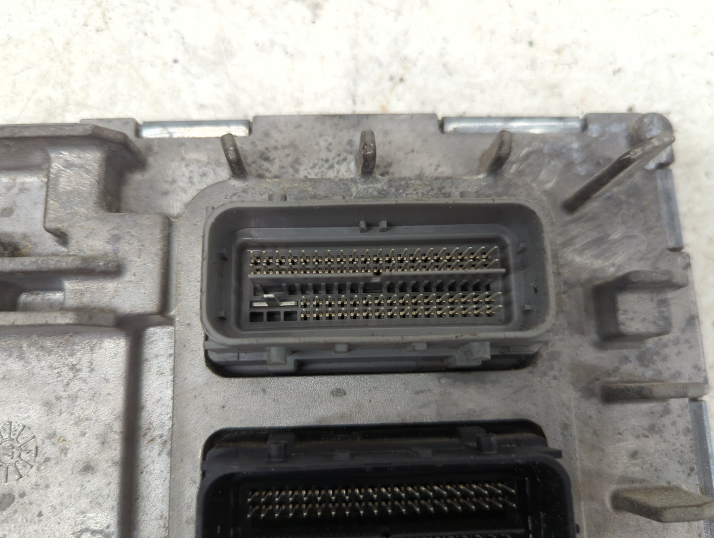 2016 Chevrolet Camaro PCM Engine Control Computer ECU ECM PCU OEM P/N:12687483 Fits Fits 2014 2015 OEM Used Auto Parts - Oem