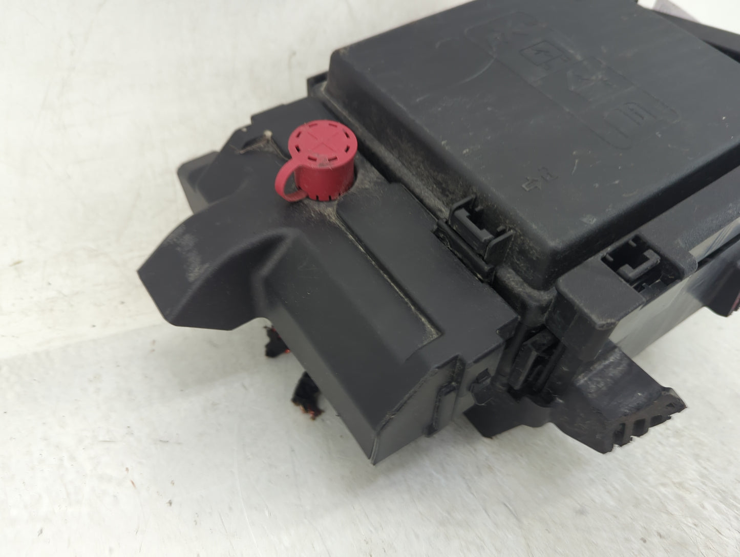 2016-2017 Chevrolet Camaro Fusebox Fuse Box Panel Relay Module Fits Fits 2016 2017 OEM Used Auto Parts - Oemusedautoparts1.c
