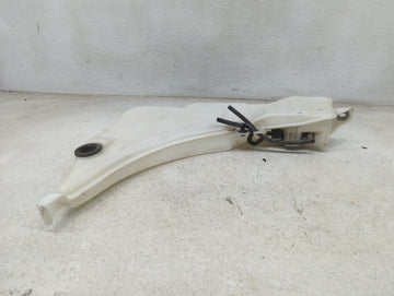 2016-2017 Chevrolet Camaro Windshield Washer Fluid Reservoir Bottle Oem 1465654 - Oemusedautoparts1.com
