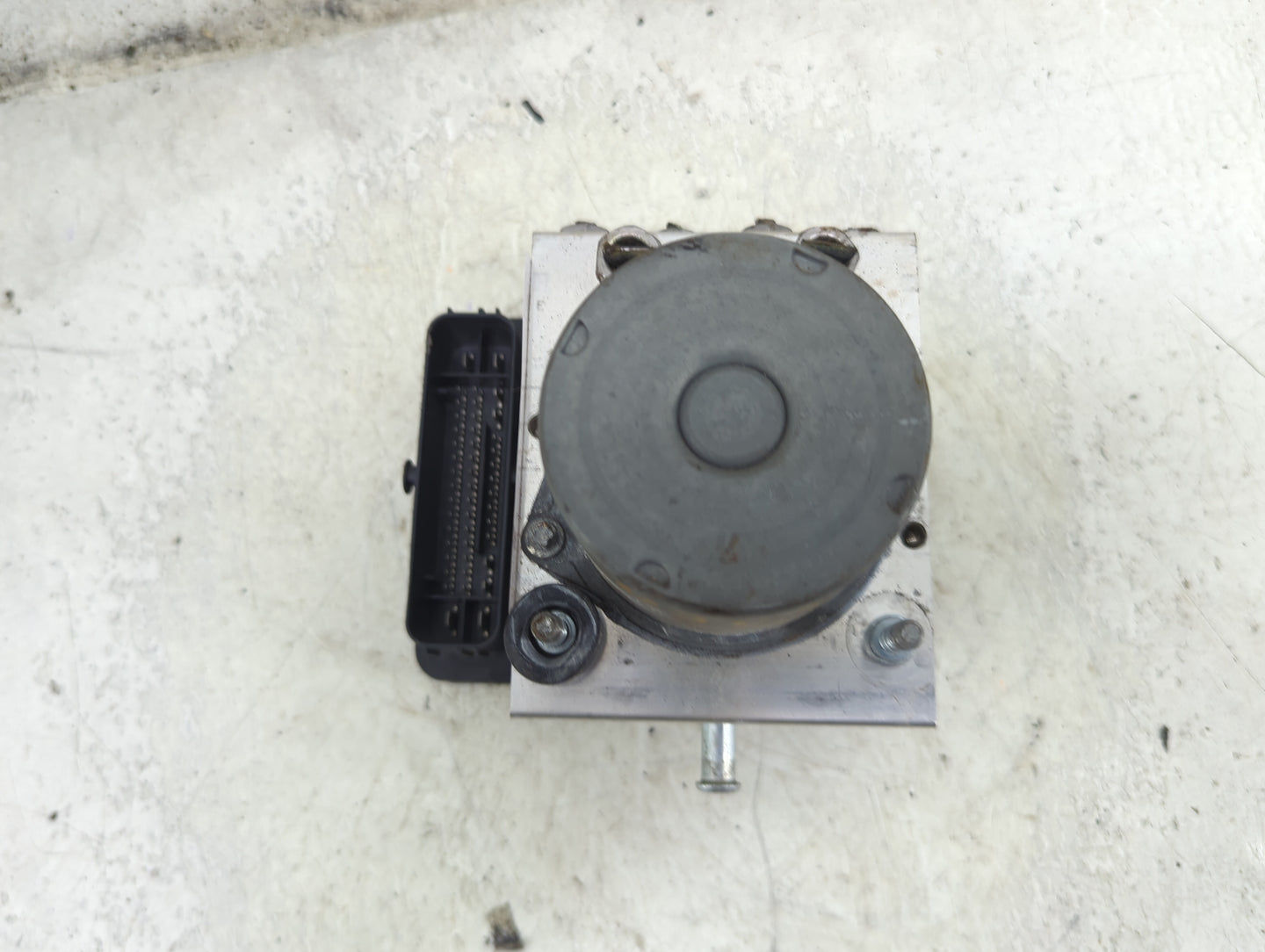 2016 Chevrolet Camaro ABS Pump Control Module Replacement P/N:0265255766 24504020000X, 0316085864007720, 2341, 4640 Fits OEM