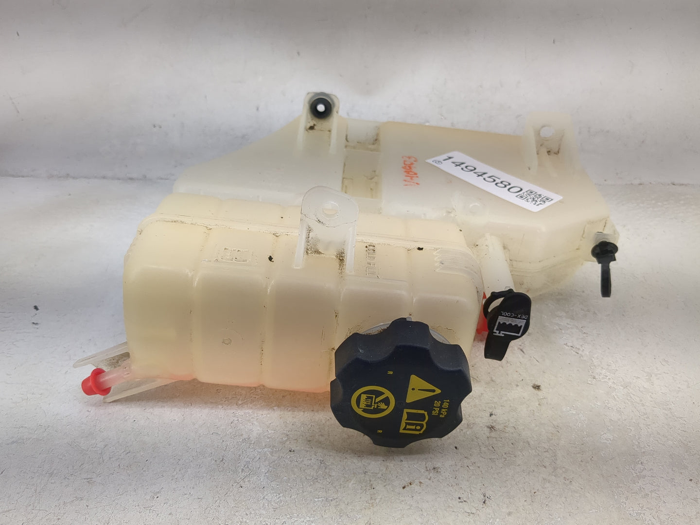 2016 Chevrolet Camaro Radiator Coolant Overflow Expansion Tank Bottle 1494580 - Oemusedautoparts1.com