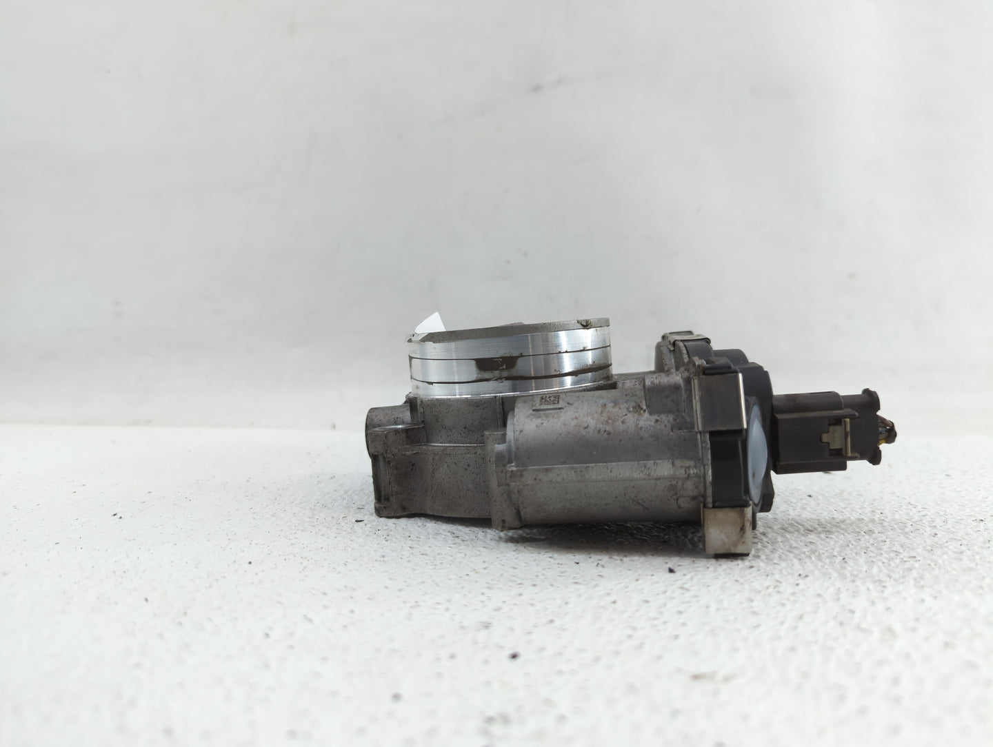 2016-2019 Chevrolet Camaro Throttle Body P/N:12671014 12648414, 1267 1014 Fits Fits 2016 2017 2018 2019 OEM Used Auto Parts 