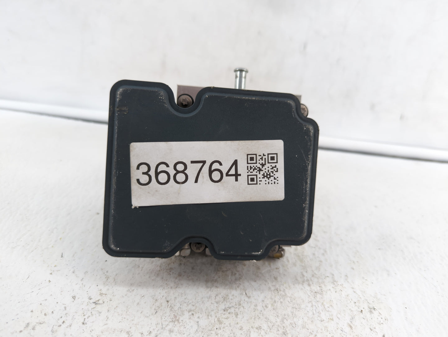 2016 Chevrolet Camaro ABS Pump Control Module Replacement P/N:23414640 Fits OEM Used Auto Parts - Oemusedautoparts1.com