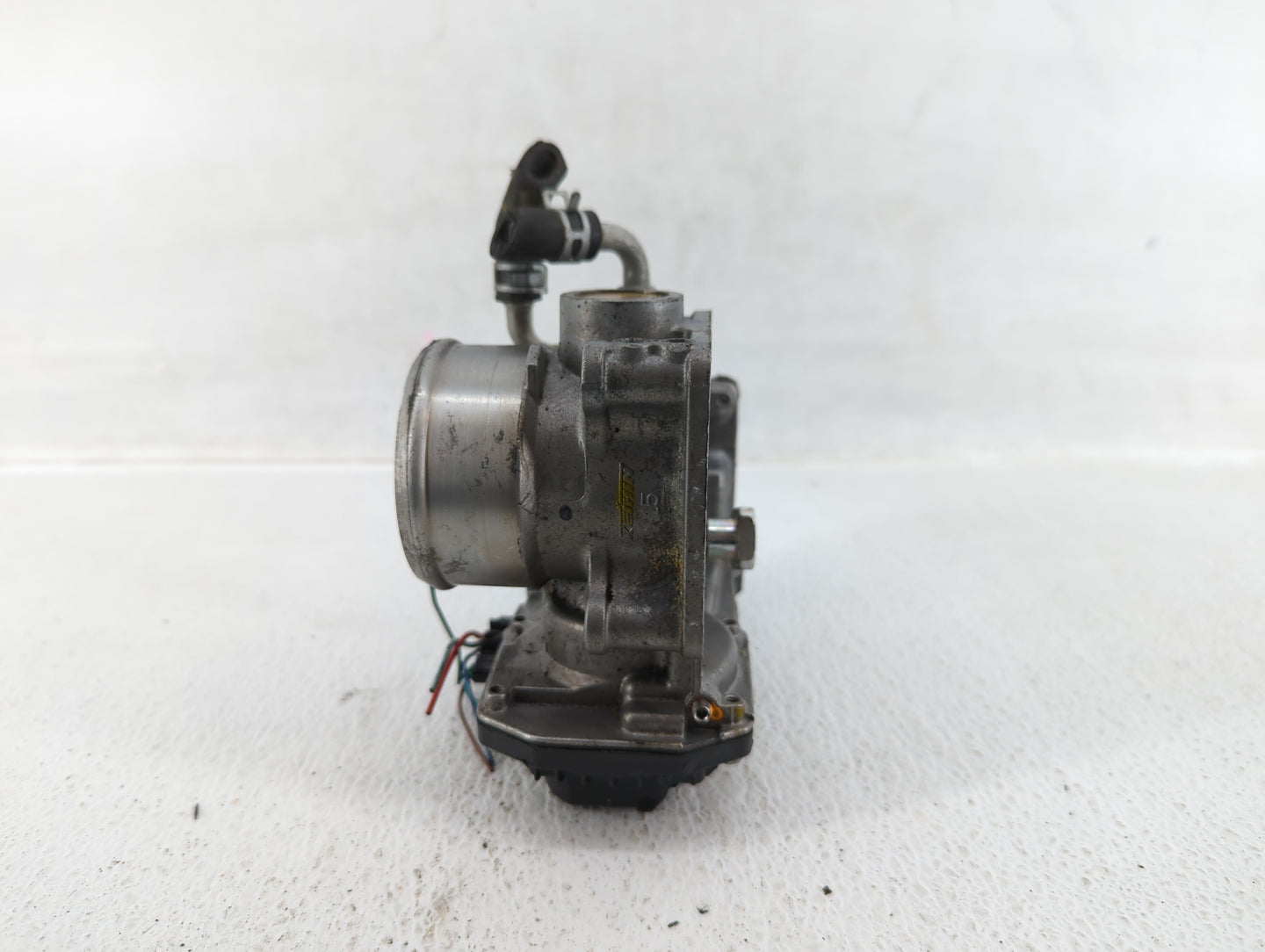 2016-2021 Chevrolet Camaro Throttle Body P/N:GMG9A 12671014 Fits Fits 2016 2017 2018 2019 2020 2021 2022 OEM Used Auto Parts