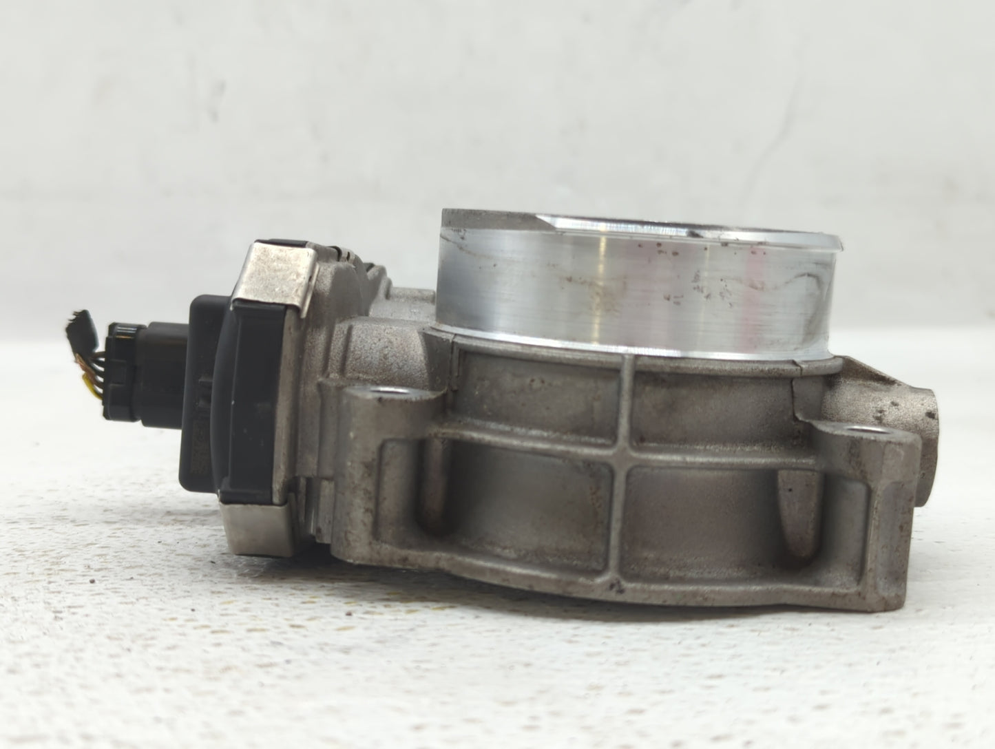 2016-2021 Chevrolet Camaro Throttle Body P/N:12676296AA GMG9A, 12671014 Fits Fits 2016 2017 2018 2019 2020 2021 2022 OEM Use