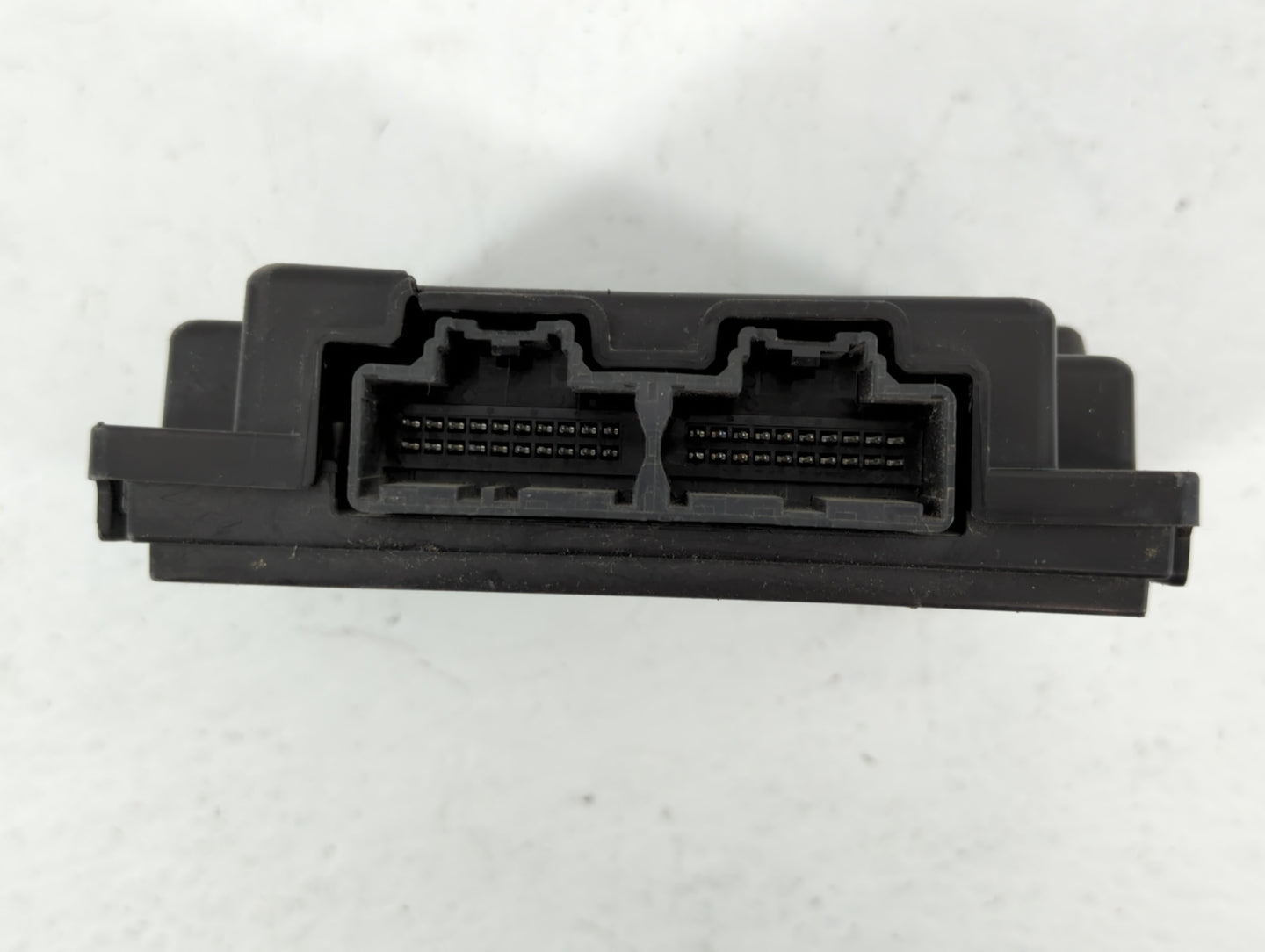 2016-2016 Chevrolet Camaro Chassis Control Module Ccm Bcm Body Control - Oemusedautoparts1.com