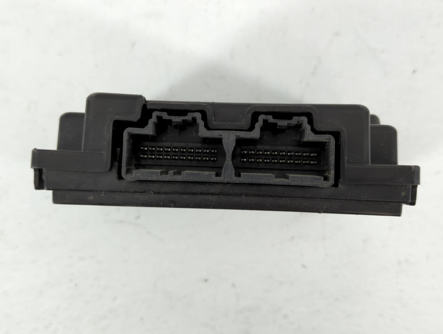 2016-2016 Chevrolet Camaro Chassis Control Module Ccm Bcm Body Control - Oemusedautoparts1.com