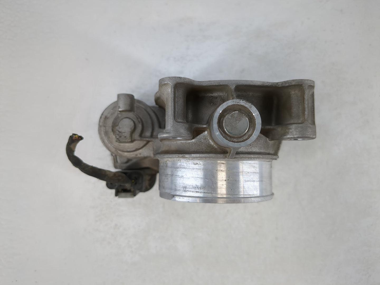 2016-2020 Chevrolet Colorado Throttle Body P/N:12627217DA Fits Fits 2016 2017 2018 2019 2020 2021 2022 OEM Used Auto Parts -