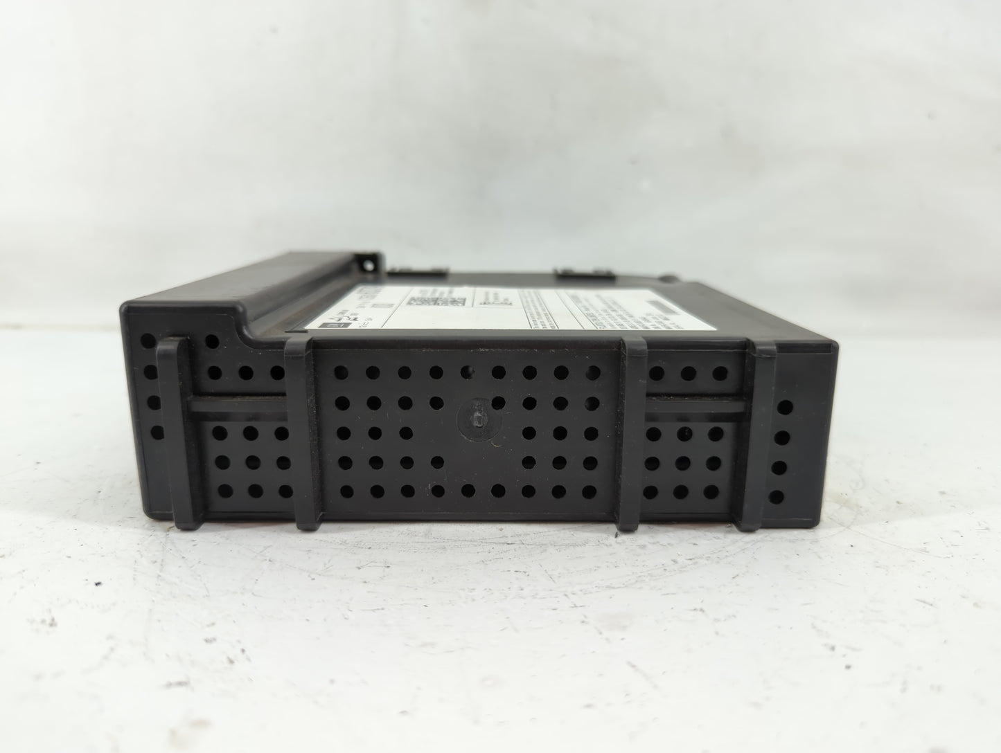 2016 Chevrolet Colorado Radio AM FM Cd Player Receiver Replacement P/N:13506679 Fits OEM Used Auto Parts - Oemusedautoparts1