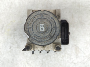 2016 Chevrolet Colorado ABS Pump Control Module Replacement P/N:23374048 Fits OEM Used Auto Parts