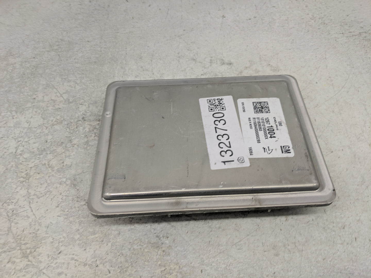 2015-2016 Chevrolet Colorado PCM Engine Control Computer ECU ECM PCU OEM P/N:811839393 12673585 Fits Fits 2015 2016 OEM Used