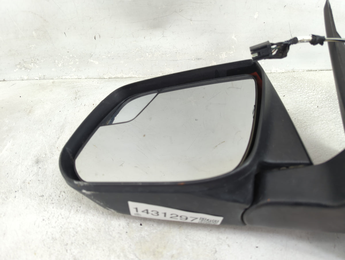 2015-2017 Chevrolet Colorado Driver Side View Mirror - Left Door Mirror OEM Used - Oemusedautoparts1.com
