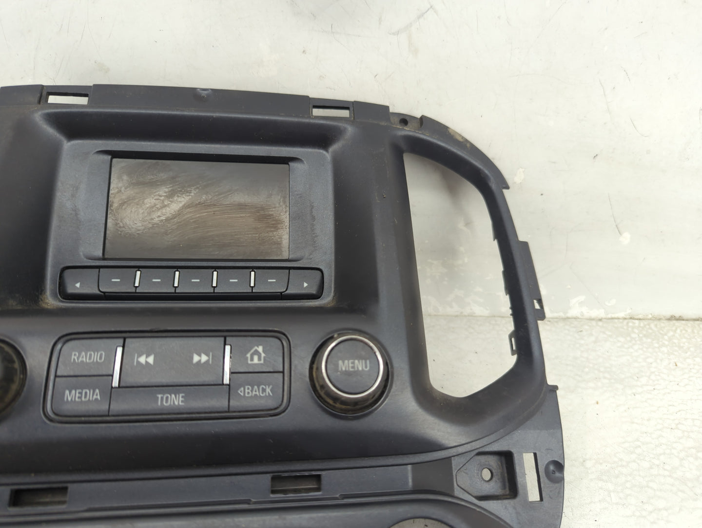 2015-2016 Chevrolet Colorado Radio AM FM Cd Player Receiver Replacement P/N:84042936 815372982 Fits Fits 2015 2016 OEM Used 
