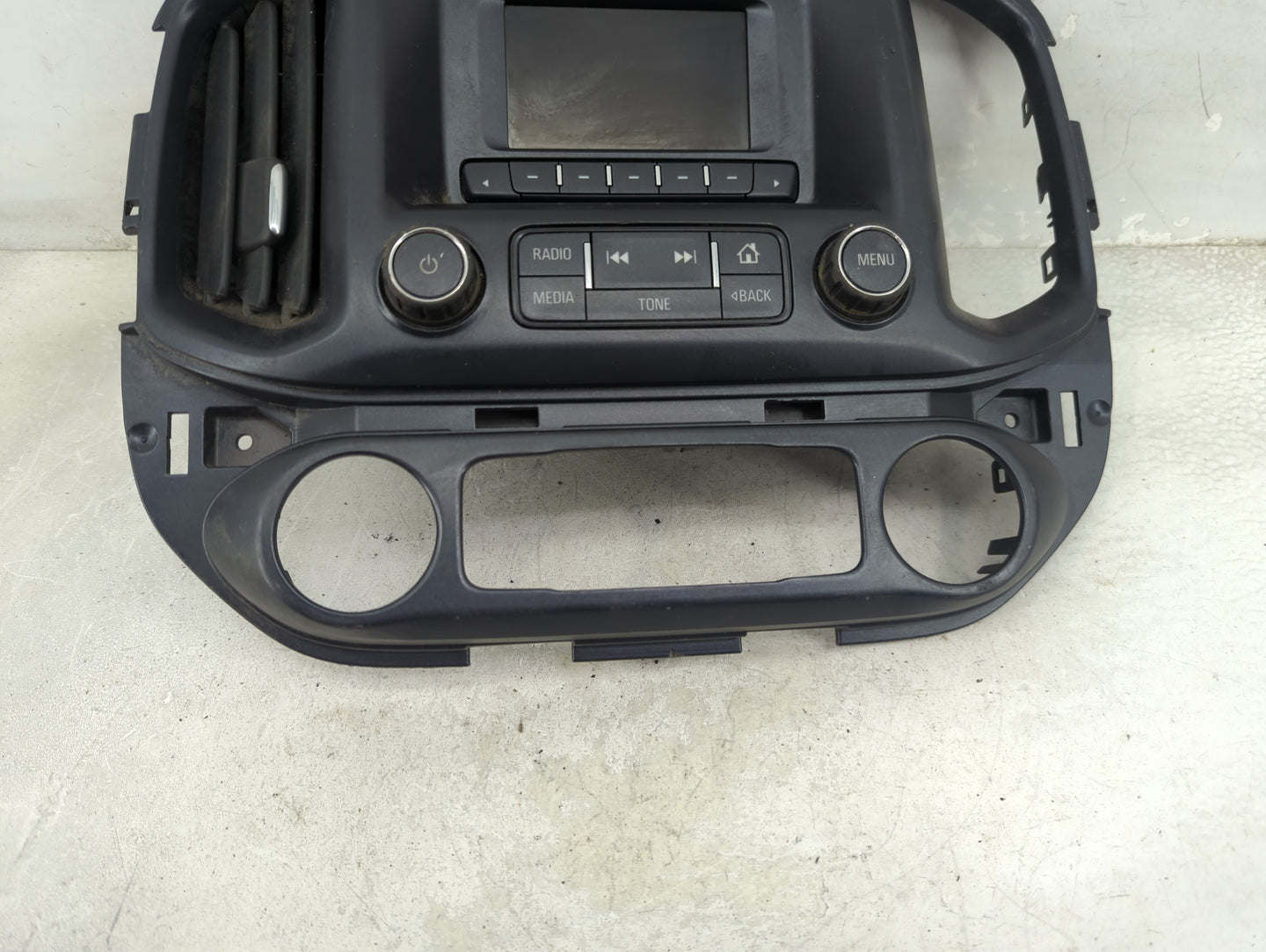2015-2016 Chevrolet Colorado Radio AM FM Cd Player Receiver Replacement P/N:84042936 815372982 Fits Fits 2015 2016 OEM Used 