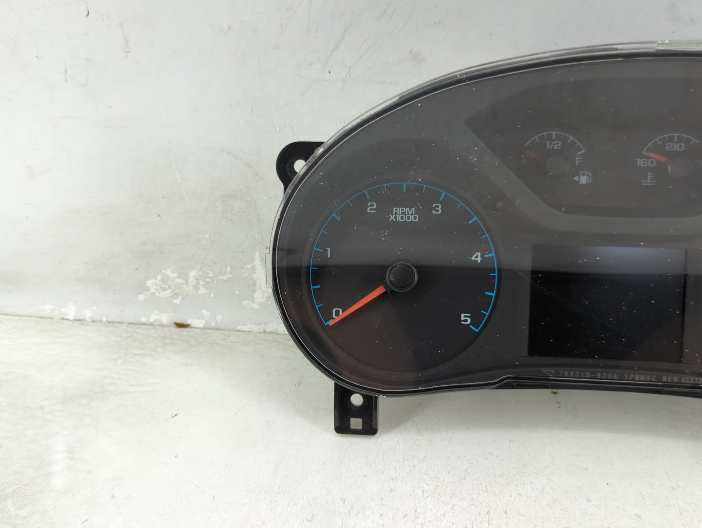 2016 Chevrolet Colorado Instrument Cluster Speedometer Gauges P/N:23356400 812372274, 3115267A64000017 Miles: Fits OEM Used 