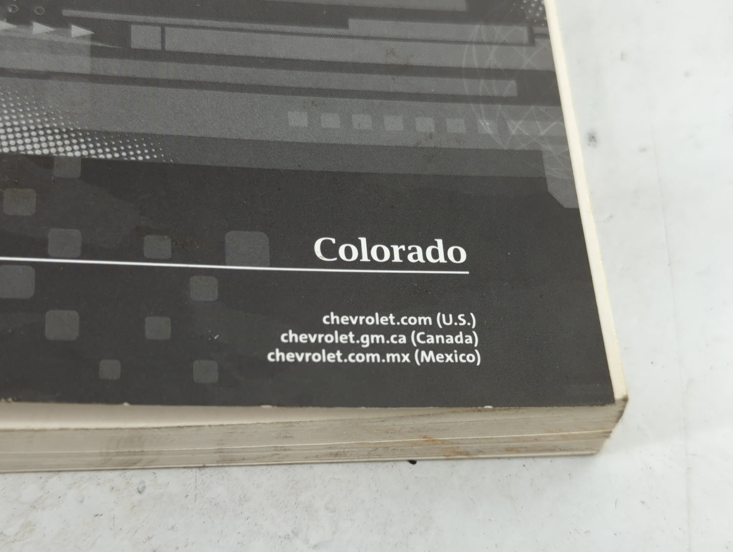 2016 Chevrolet Colorado Owners Manual Book Guide P/N:23142523 OEM Used Auto Parts - Oemusedautoparts1.com