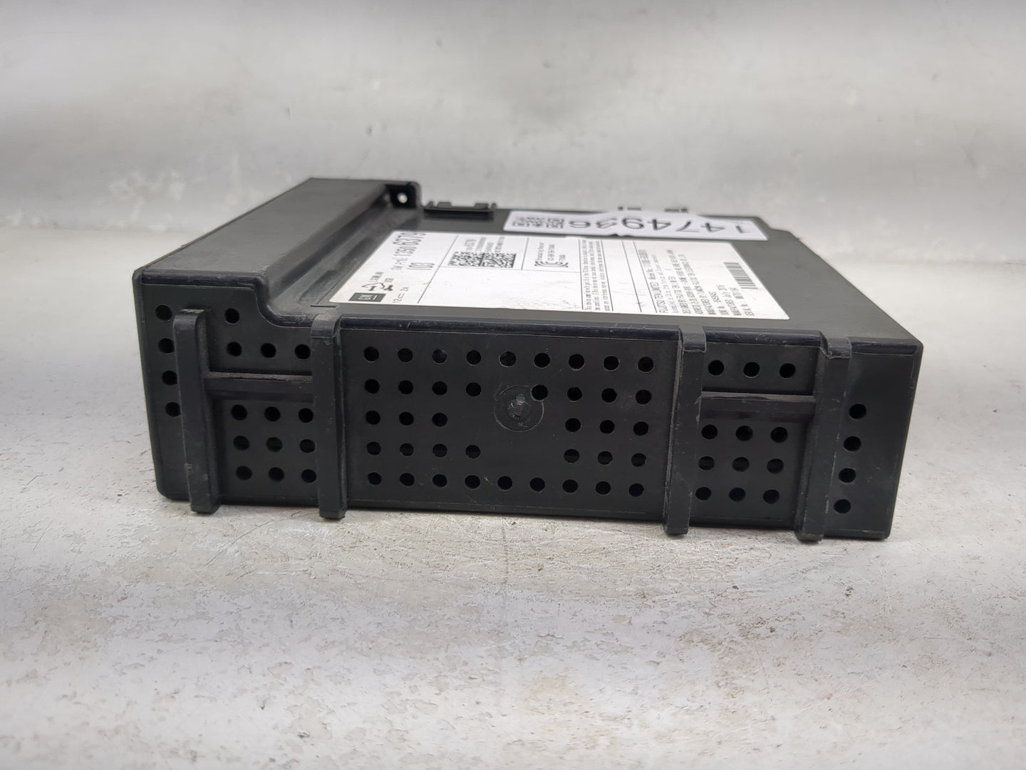 2016 Chevrolet Colorado Radio AM FM Cd Player Receiver Replacement P/N:13506379 Fits OEM Used Auto Parts - Oemusedautoparts1
