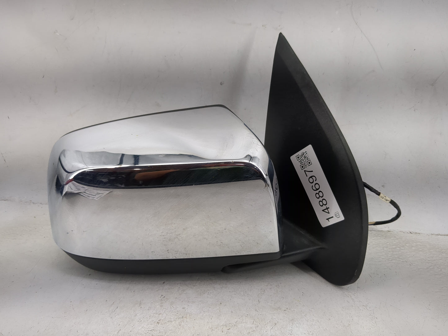 2015-2017 Chevrolet Colorado Driver Side View Mirror - Left Door Mirror OEM Used - Oemusedautoparts1.com