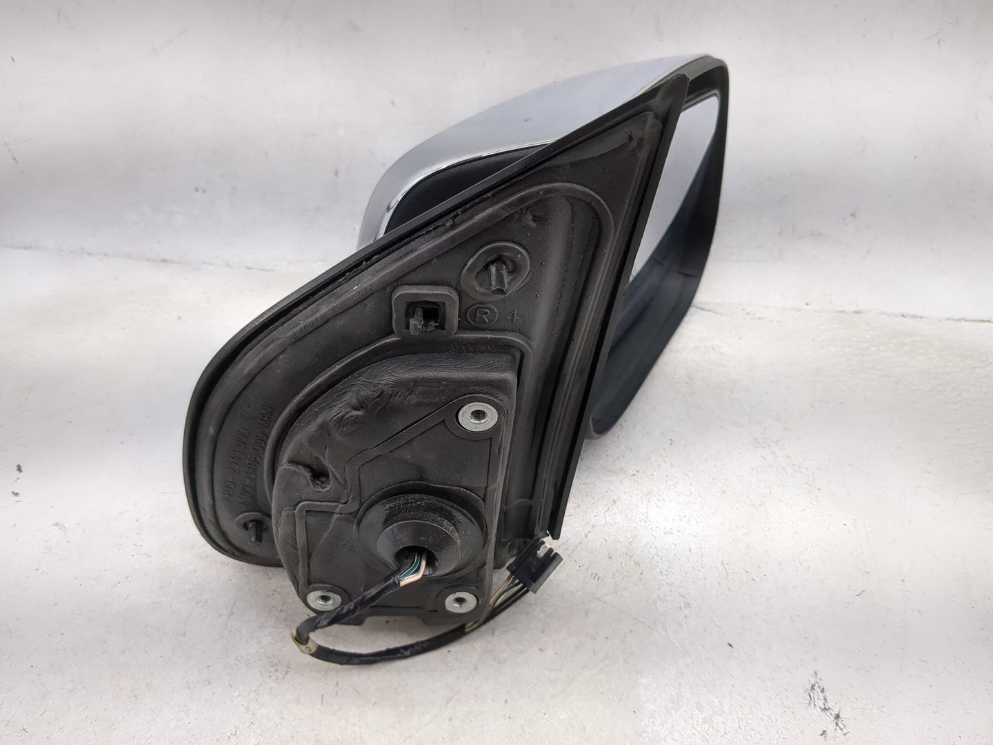 2015-2017 Chevrolet Colorado Driver Side View Mirror - Left Door Mirror OEM Used - Oemusedautoparts1.com