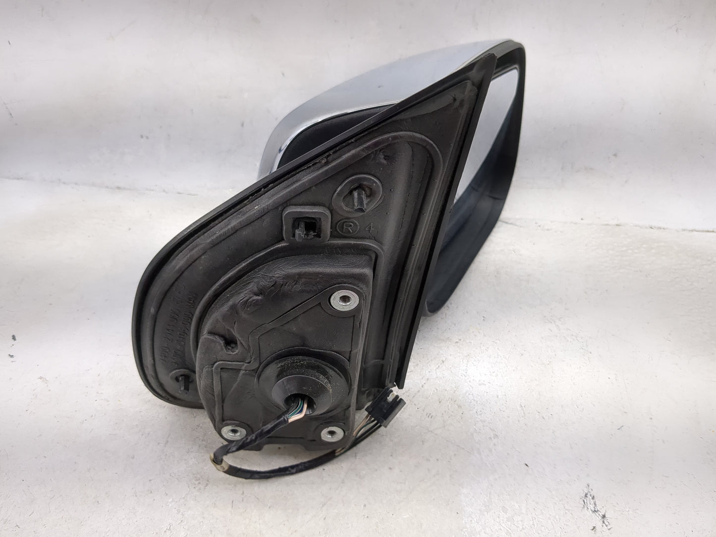 2015-2017 Chevrolet Colorado Driver Side View Mirror - Left Door Mirror OEM Used - Oemusedautoparts1.com