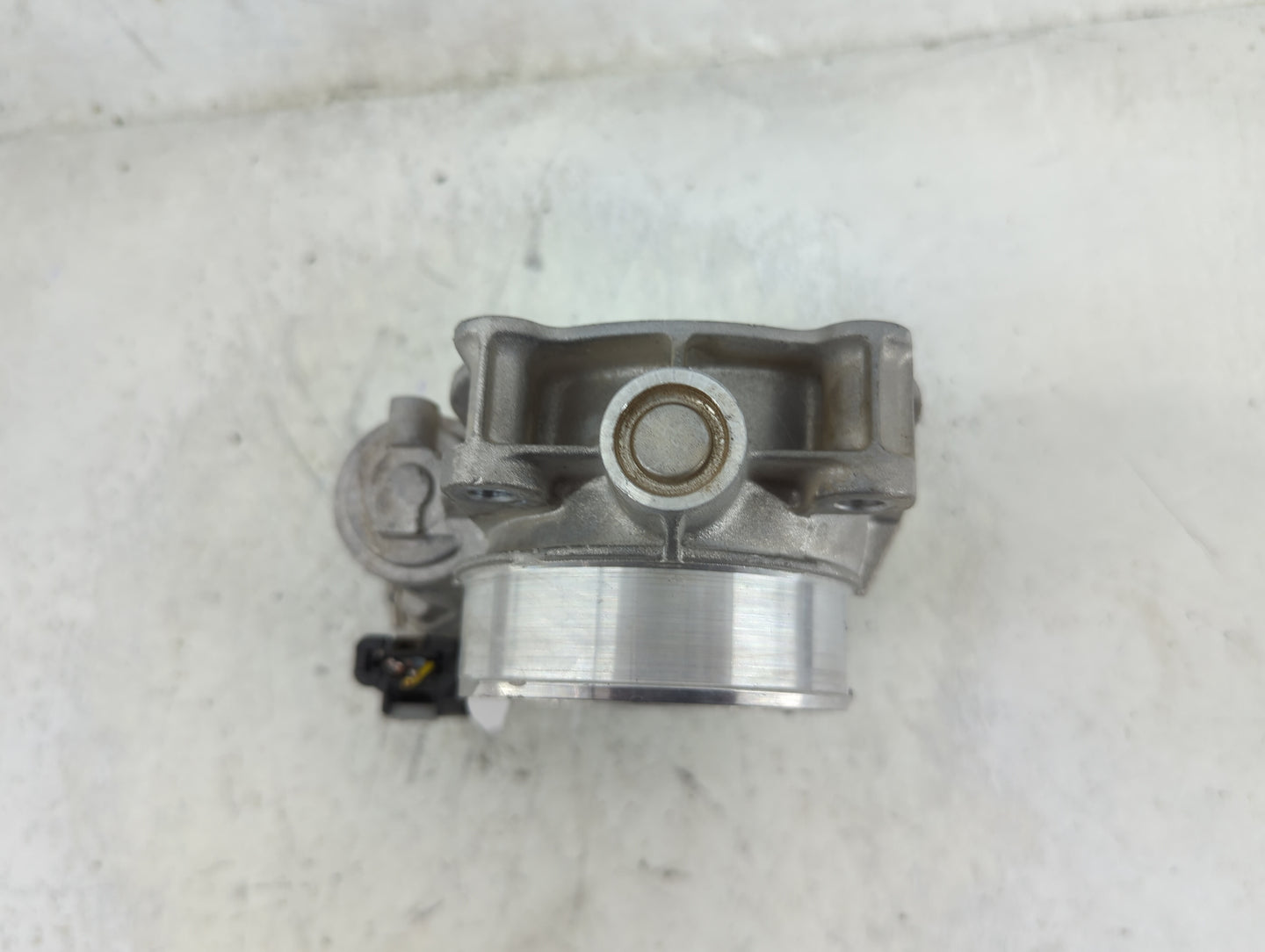 2015-2016 Chevrolet Colorado Throttle Body P/N:12670981AA Fits Fits 2012 2013 2014 2015 2016 2017 2018 2019 2020 2021 2022 O