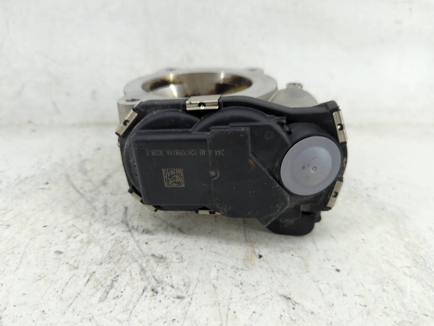 2015-2016 Chevrolet Colorado Throttle Body P/N:12670981AA Fits Fits 2012 2013 2014 2015 2016 2017 2018 2019 2020 2021 2022 O