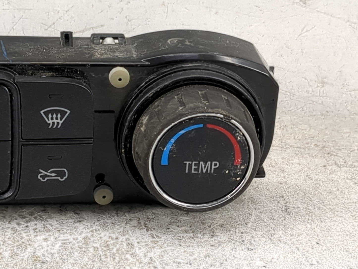 2015-2022 Chevrolet Colorado Climate Control Module Temperature AC/Heater Replacement P/N:23486619 Fits OEM Used Auto Parts 