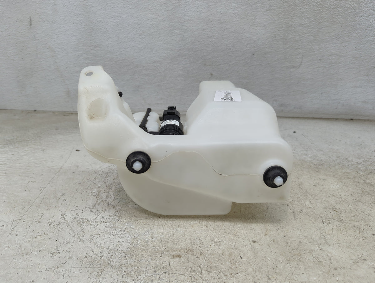 2015 Chevrolet Colorado Windshield Washer Fluid Reservoir Bottle Oem 1499460 - Oemusedautoparts1.com