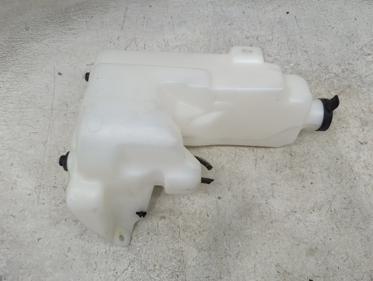 2015 Chevrolet Colorado Windshield Washer Fluid Reservoir Bottle Oem 1499460 - Oemusedautoparts1.com