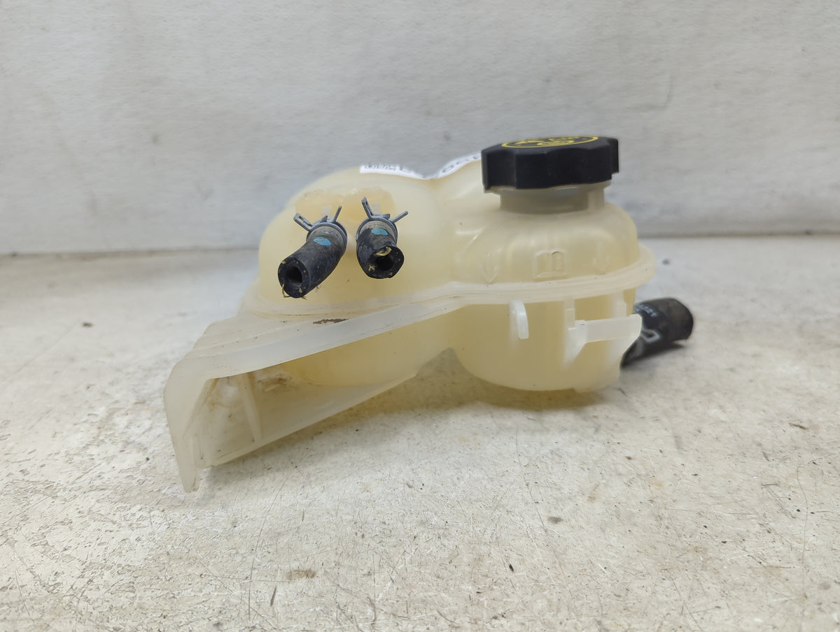 2015 Chevrolet Colorado Radiator Coolant Overflow Expansion Tank Bottle 1499463 - Oemusedautoparts1.com