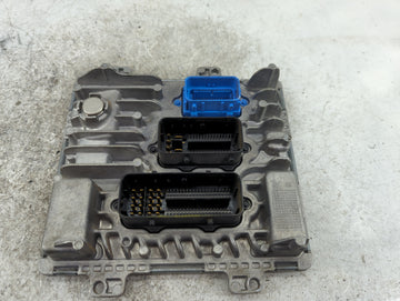 2016 Chevrolet Colorado PCM Engine Control Computer ECU ECM PCU OEM P/N:12721349 A2C97434500003 OEM Used Auto Parts