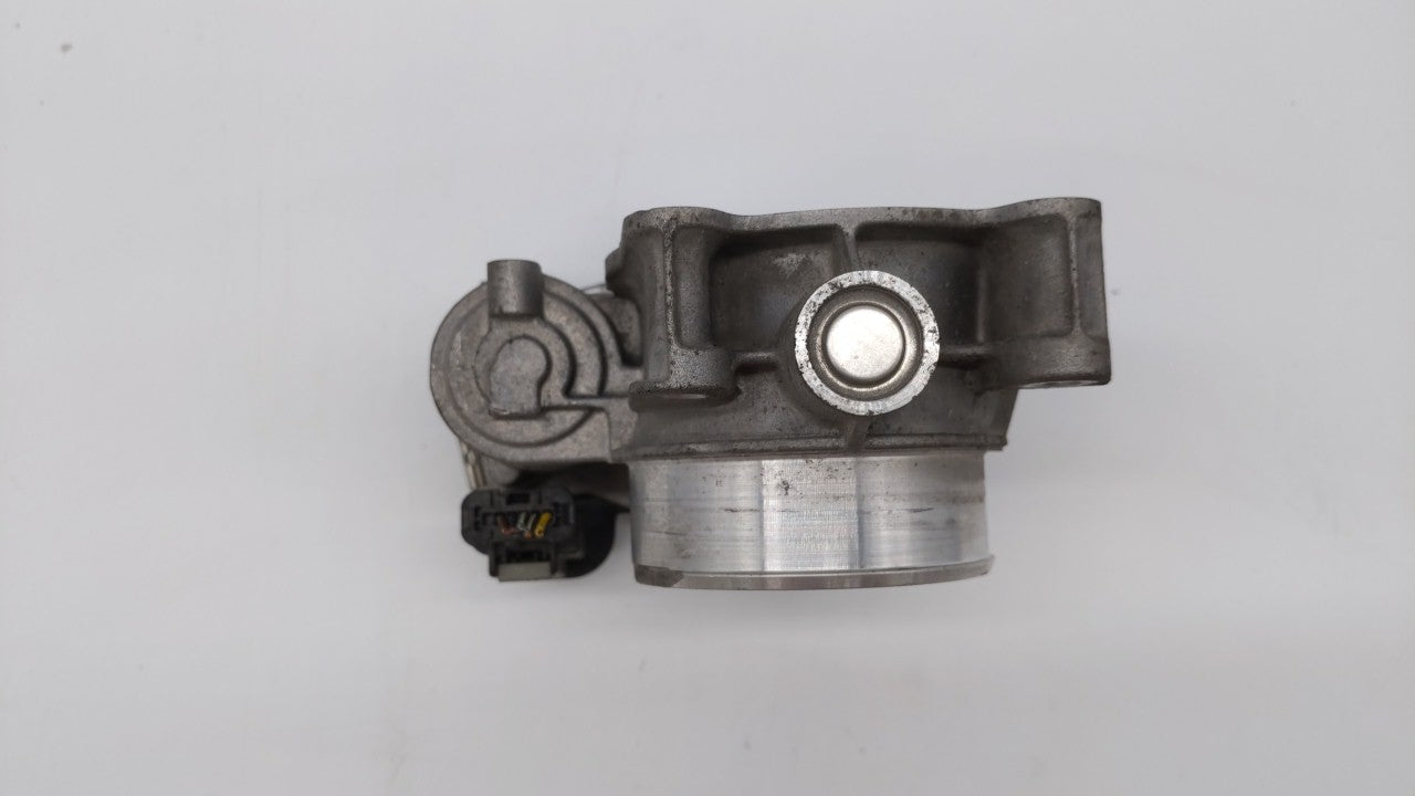 2016-2018 Chevrolet Colorado Throttle Body P/N:12670839AA Fits Fits 2016 2017 2018 2019 OEM Used Auto Parts - Oemusedautopar