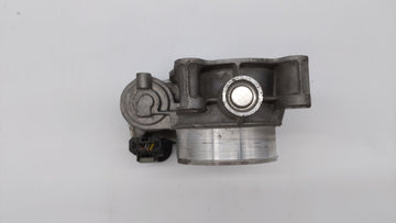 2016-2018 Chevrolet Colorado Throttle Body P/N:12670839AA Fits Fits 2016 2017 2018 2019 OEM Used Auto Parts