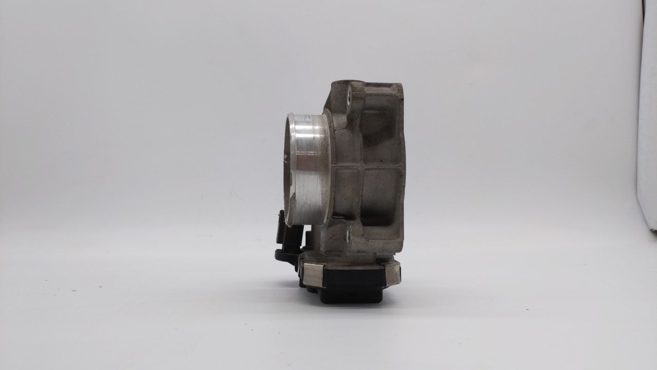 2016-2018 Chevrolet Colorado Throttle Body P/N:12670839AA Fits Fits 2016 2017 2018 2019 OEM Used Auto Parts - Oemusedautopar