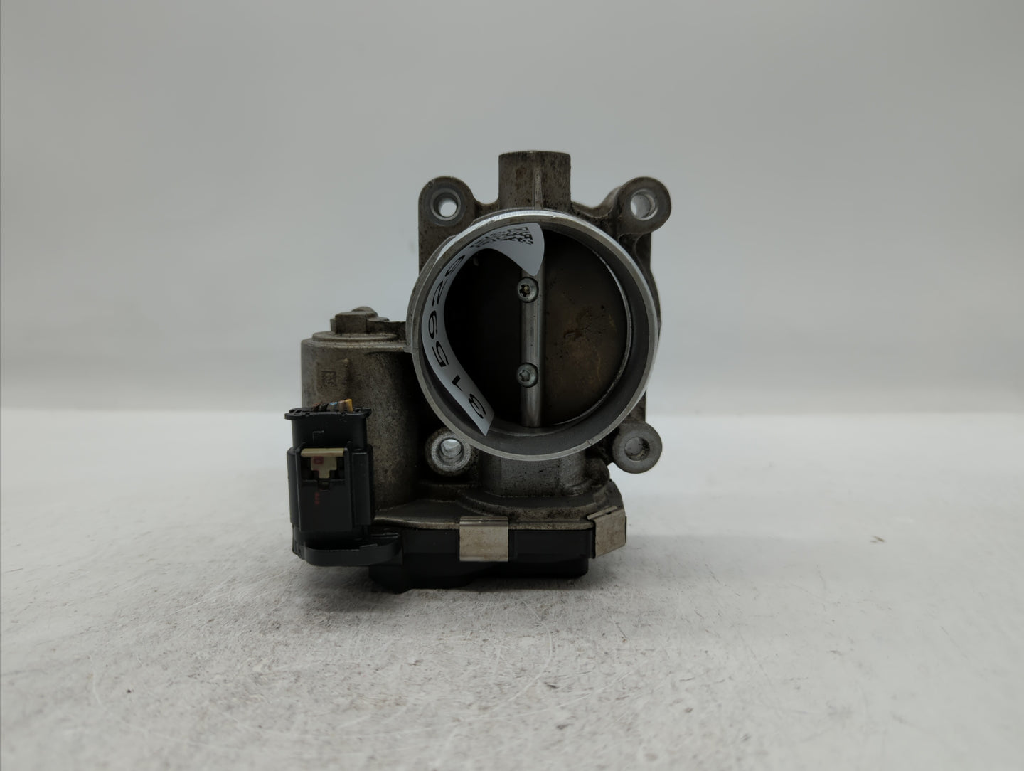 2016-2018 Chevrolet Colorado Throttle Body P/N:12670839AA 12627217DA Fits Fits 2016 2017 2018 2019 OEM Used Auto Parts - Oem