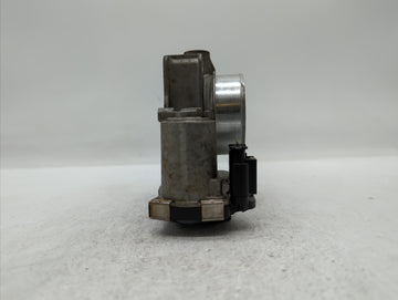 2016-2018 Chevrolet Colorado Throttle Body P/N:12670839AA 12627217DA Fits Fits 2016 2017 2018 2019 OEM Used Auto Parts