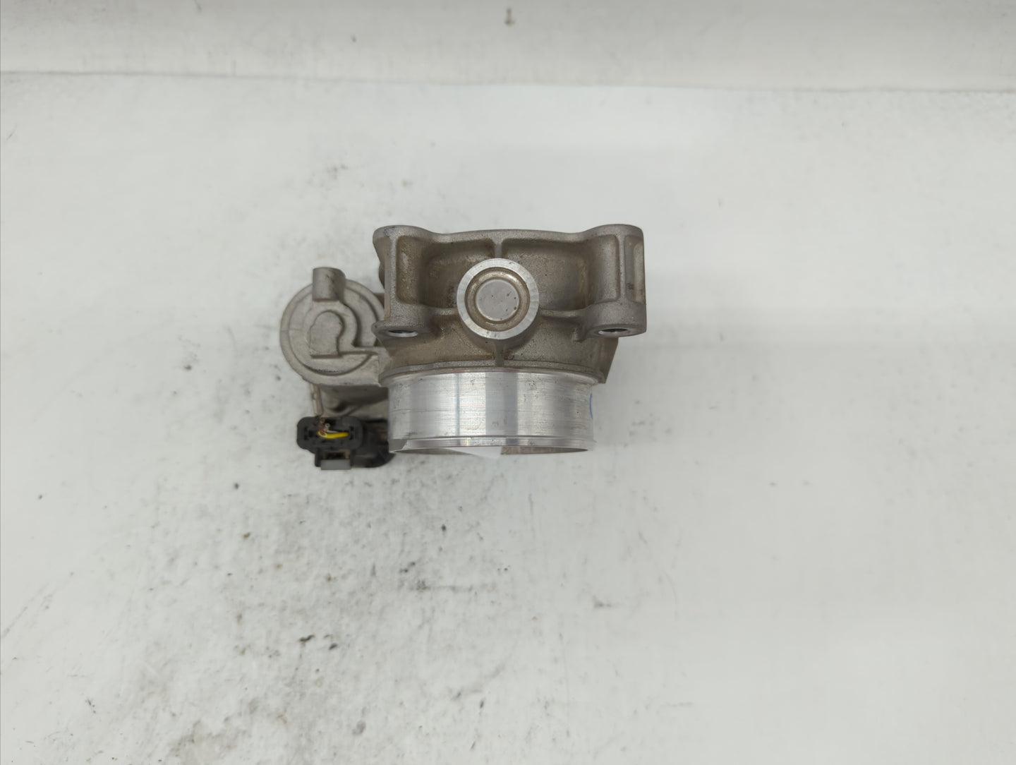 2016-2018 Chevrolet Colorado Throttle Body P/N:12670839AA 12627217DA Fits Fits 2016 2017 2018 2019 OEM Used Auto Parts - Oem