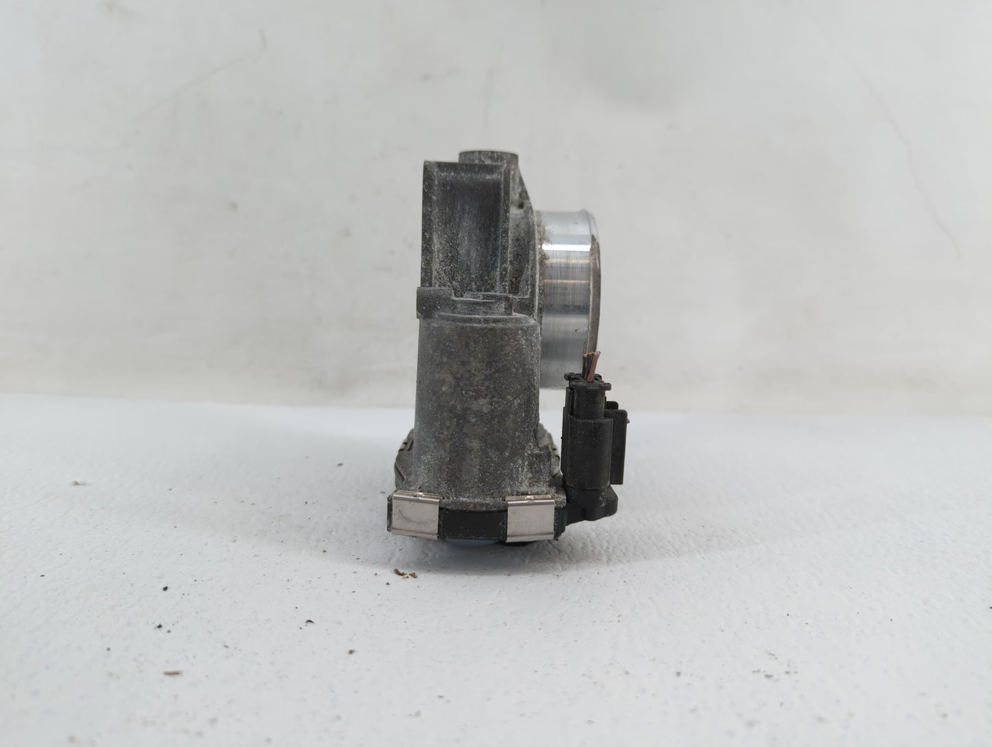 2016-2018 Chevrolet Colorado Throttle Body P/N:12670839AA 12627217DA Fits Fits 2016 2017 2018 2019 OEM Used Auto Parts - Oem