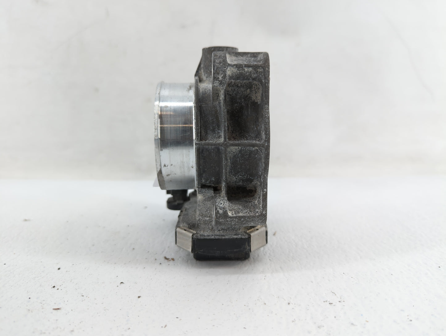 2016-2018 Chevrolet Colorado Throttle Body P/N:12670839AA 12627217DA Fits Fits 2016 2017 2018 2019 OEM Used Auto Parts - Oem