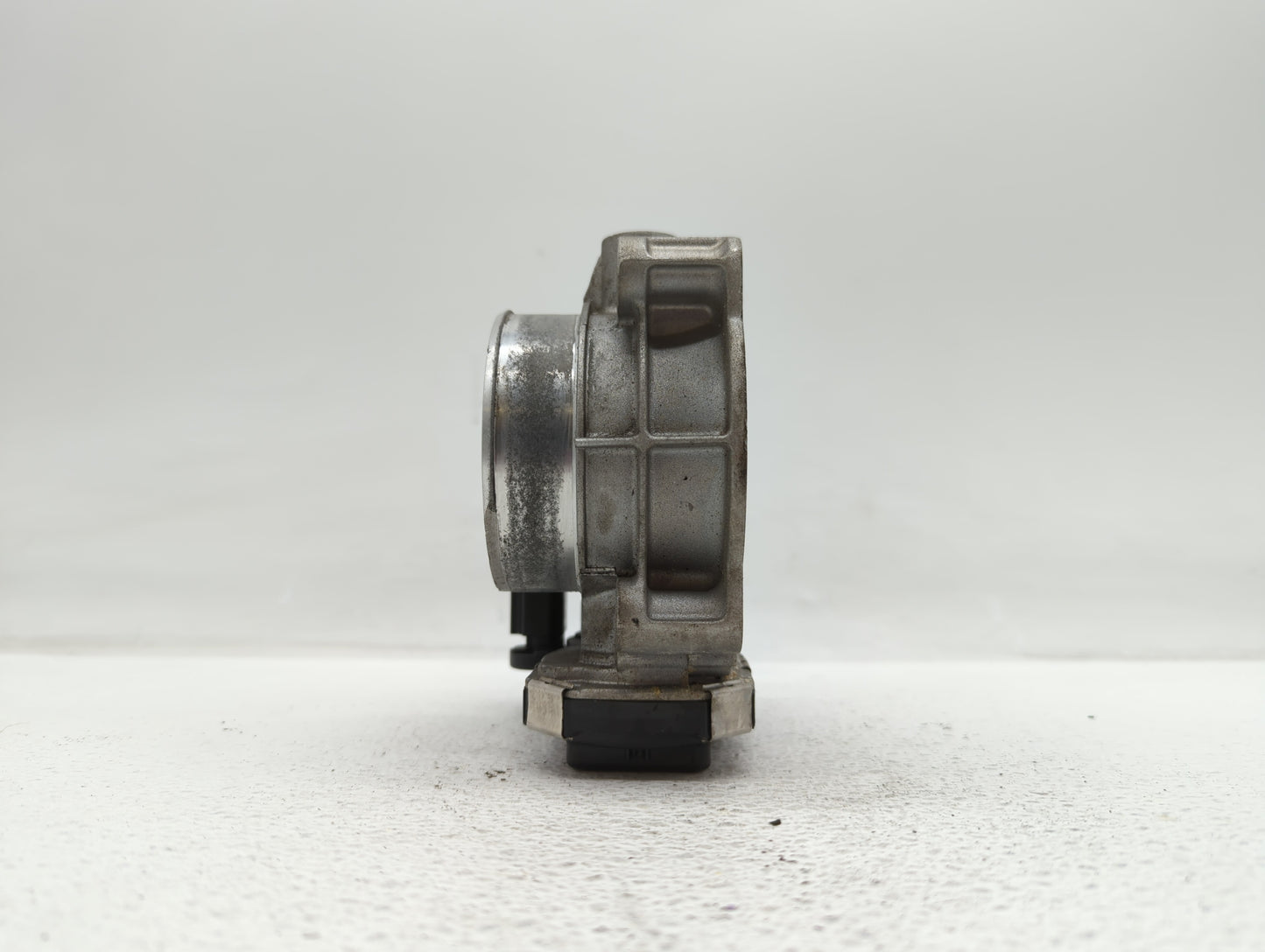 2015-2016 Chevrolet Colorado Throttle Body P/N:12632172BA 12670981AA Fits Fits 2012 2013 2014 2015 2016 2017 2018 2019 OEM U