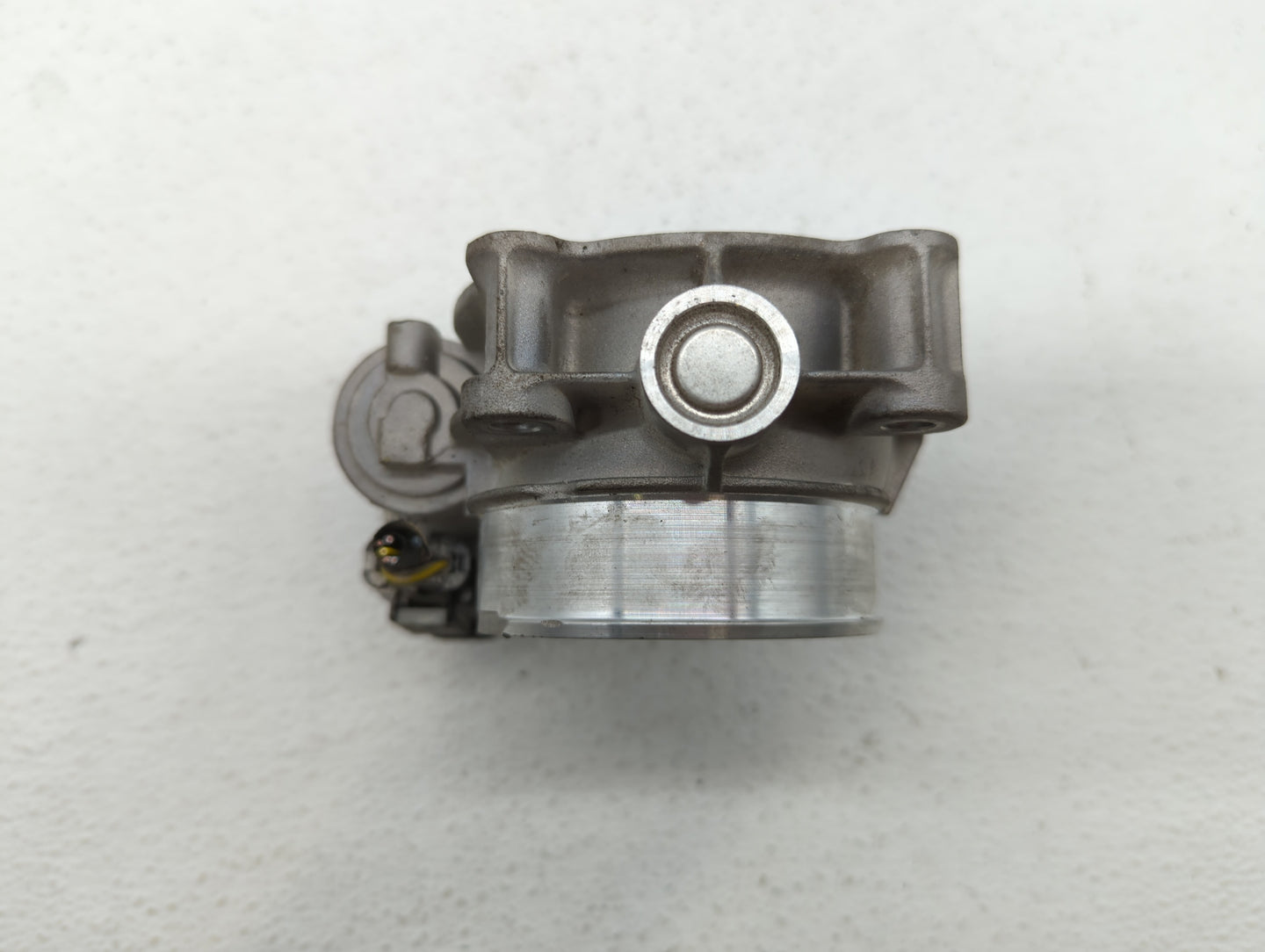 2015-2016 Chevrolet Colorado Throttle Body P/N:12632172BA 12670981AA Fits Fits 2012 2013 2014 2015 2016 2017 2018 2019 OEM U