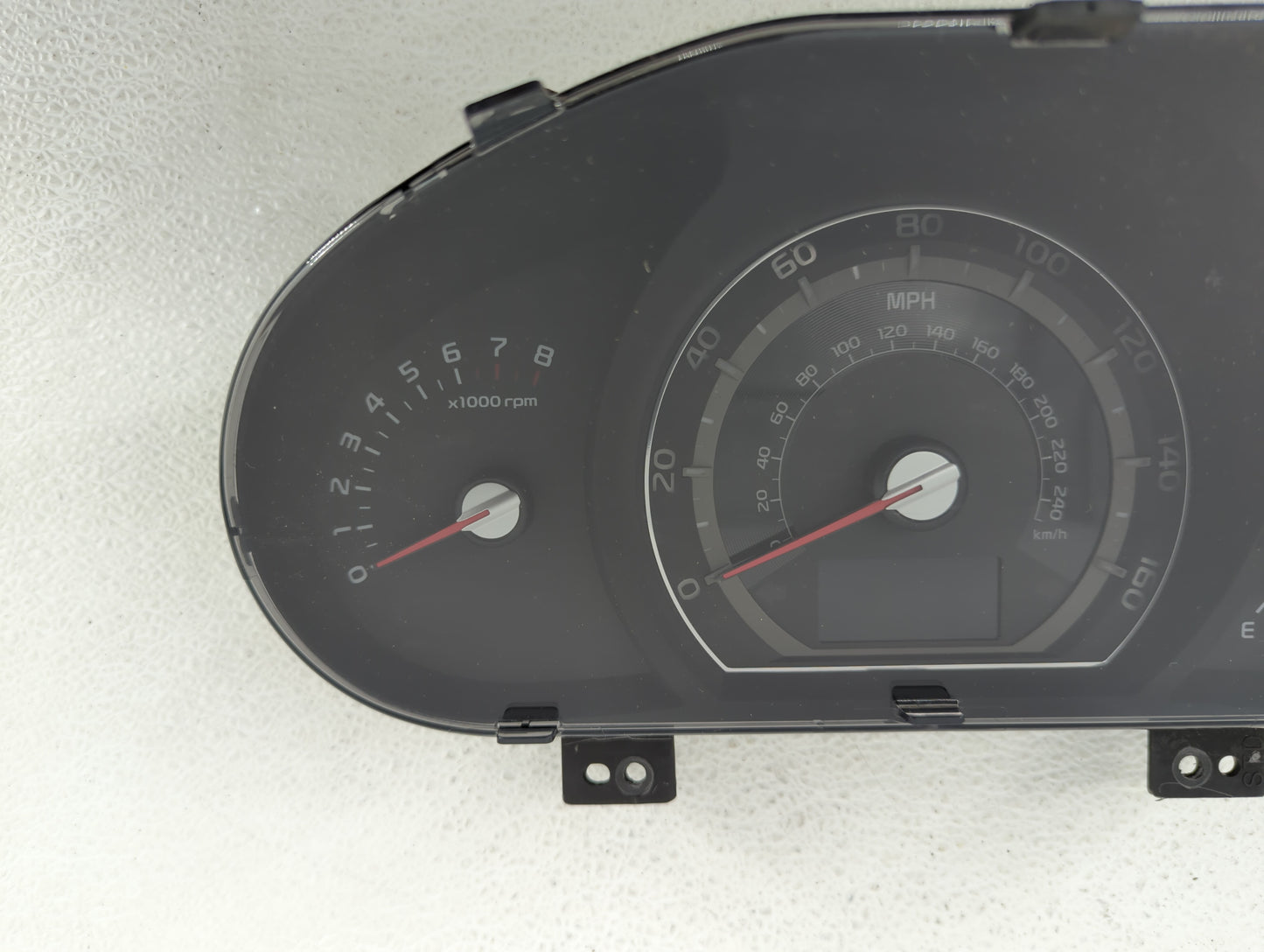 2015 Chevrolet Colorado Instrument Cluster Speedometer Gauges P/N:94021-3W020 Fits OEM Used Auto Parts - Oemusedautoparts1.c