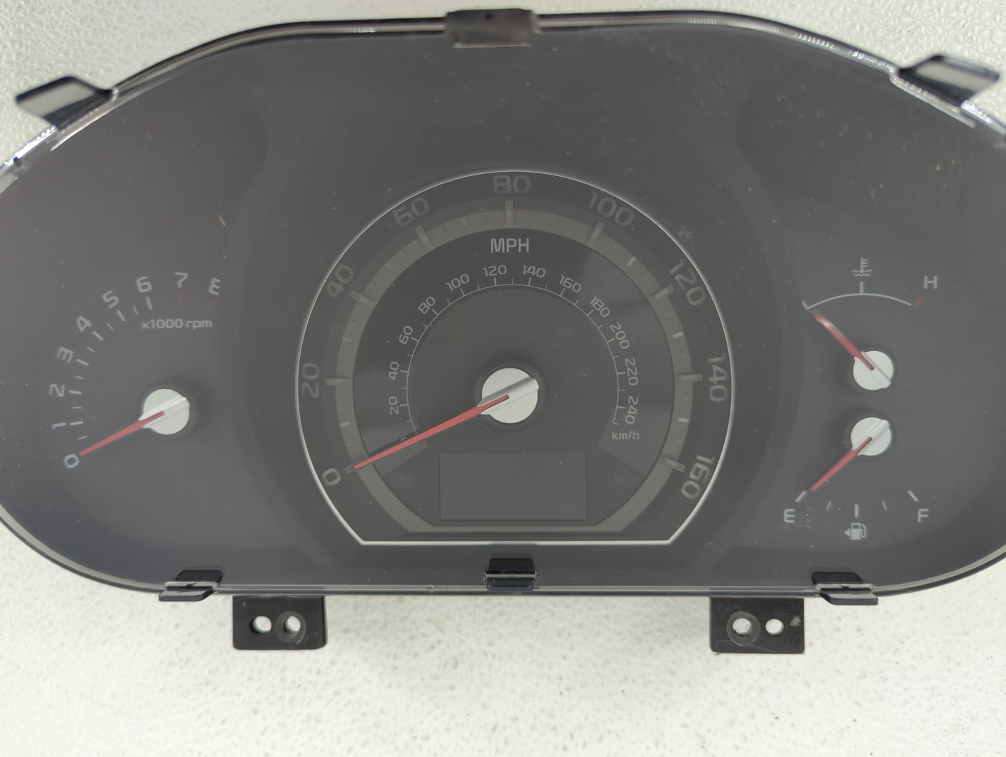 2015 Chevrolet Colorado Instrument Cluster Speedometer Gauges P/N:94021-3W020 Fits OEM Used Auto Parts - Oemusedautoparts1.c