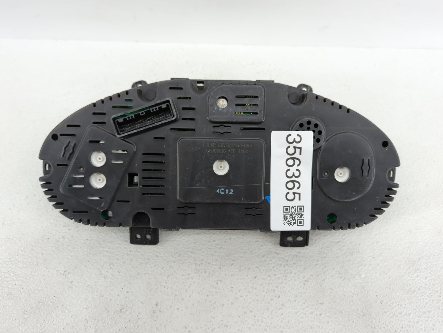2015 Chevrolet Colorado Instrument Cluster Speedometer Gauges P/N:94021-3W020 Fits OEM Used Auto Parts - Oemusedautoparts1.c