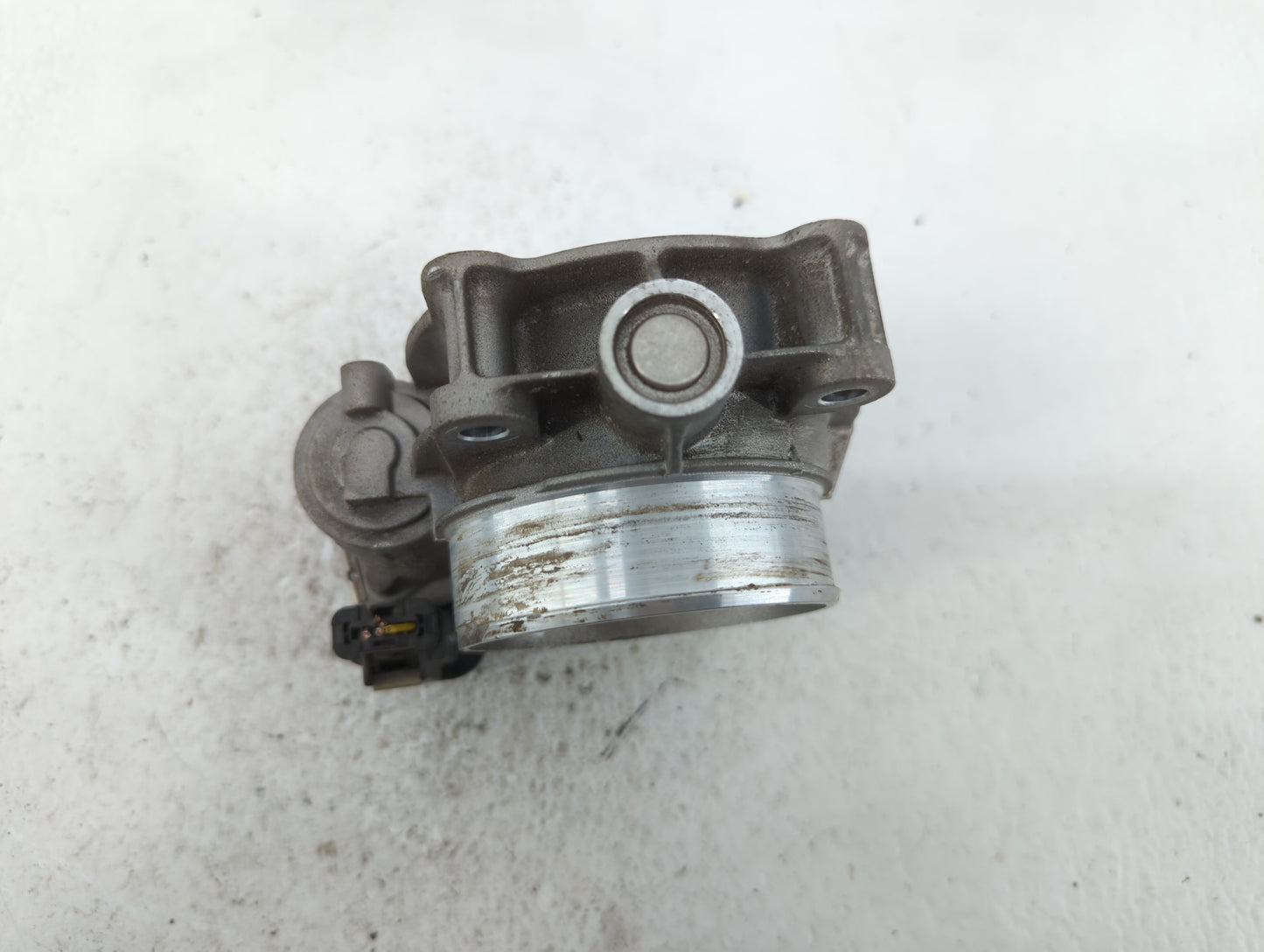 2015-2016 Chevrolet Colorado Throttle Body P/N:12670981AA 12632172BA Fits OEM Used Auto Parts - Oemusedautoparts1.com