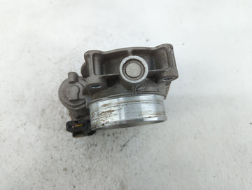 2015-2016 Chevrolet Colorado Throttle Body P/N:12670981AA 12632172BA Fits OEM Used Auto Parts
